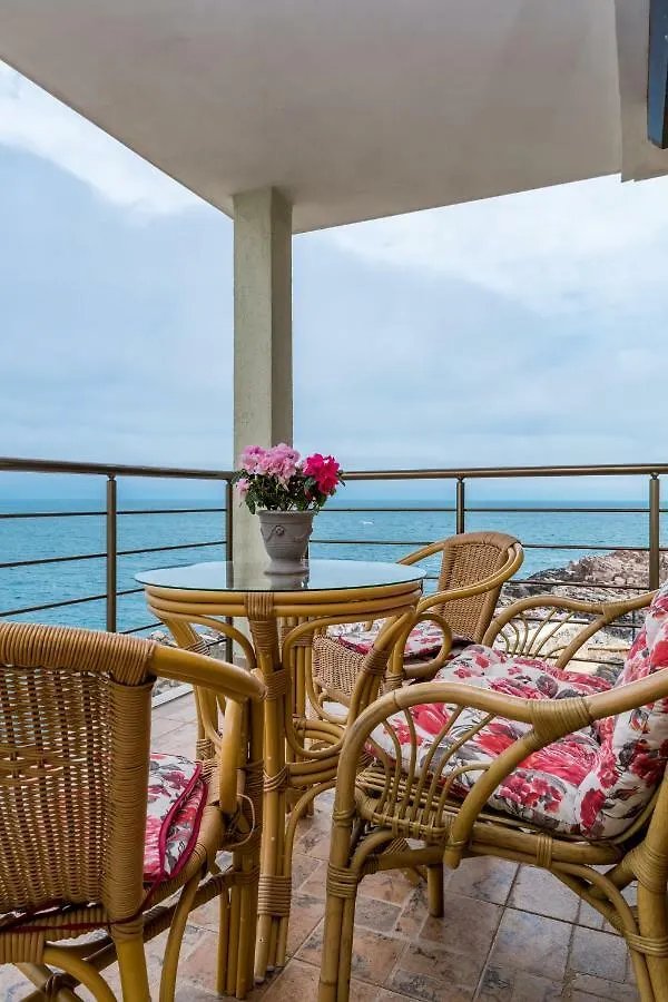 Sozopol Seaside Apartment