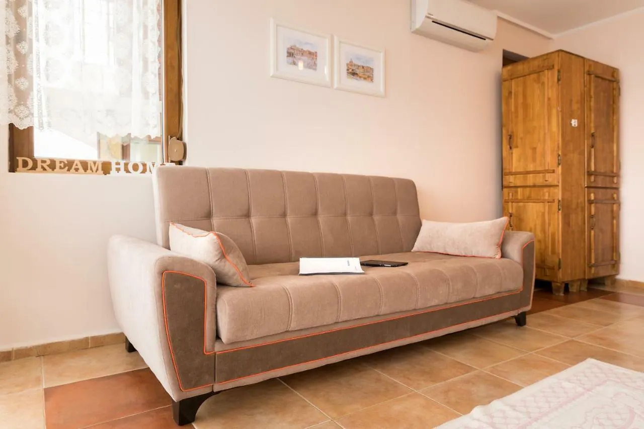 Sozopol Seaside Apartment
